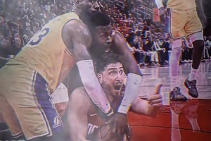 今日又出一幅世界名画《父子同心，齐力断“京”》